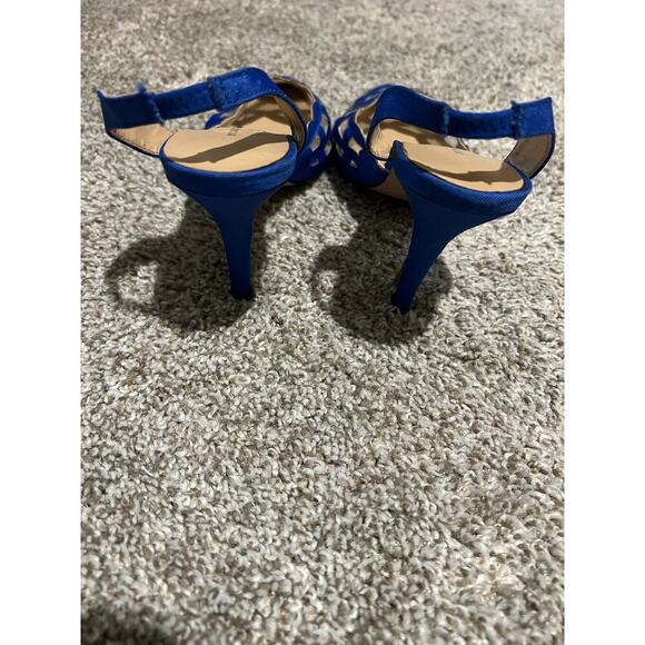 Luxe by Carmen Marc Valvo Heels - Picture 2 of 4